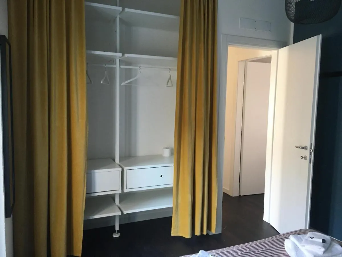 Arela Apartment Verona 0*,  Italy